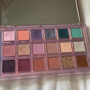 Huda Beauty Mercury Retrograde Palette